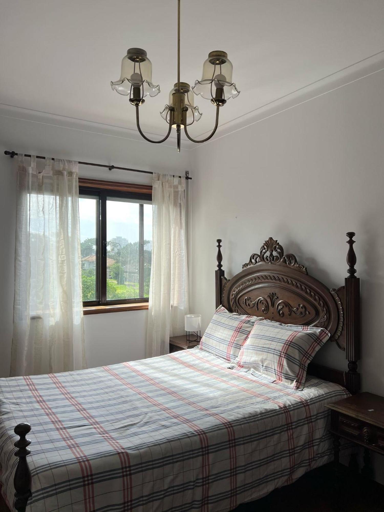 Lovely 2 Bedroom 100m From The *